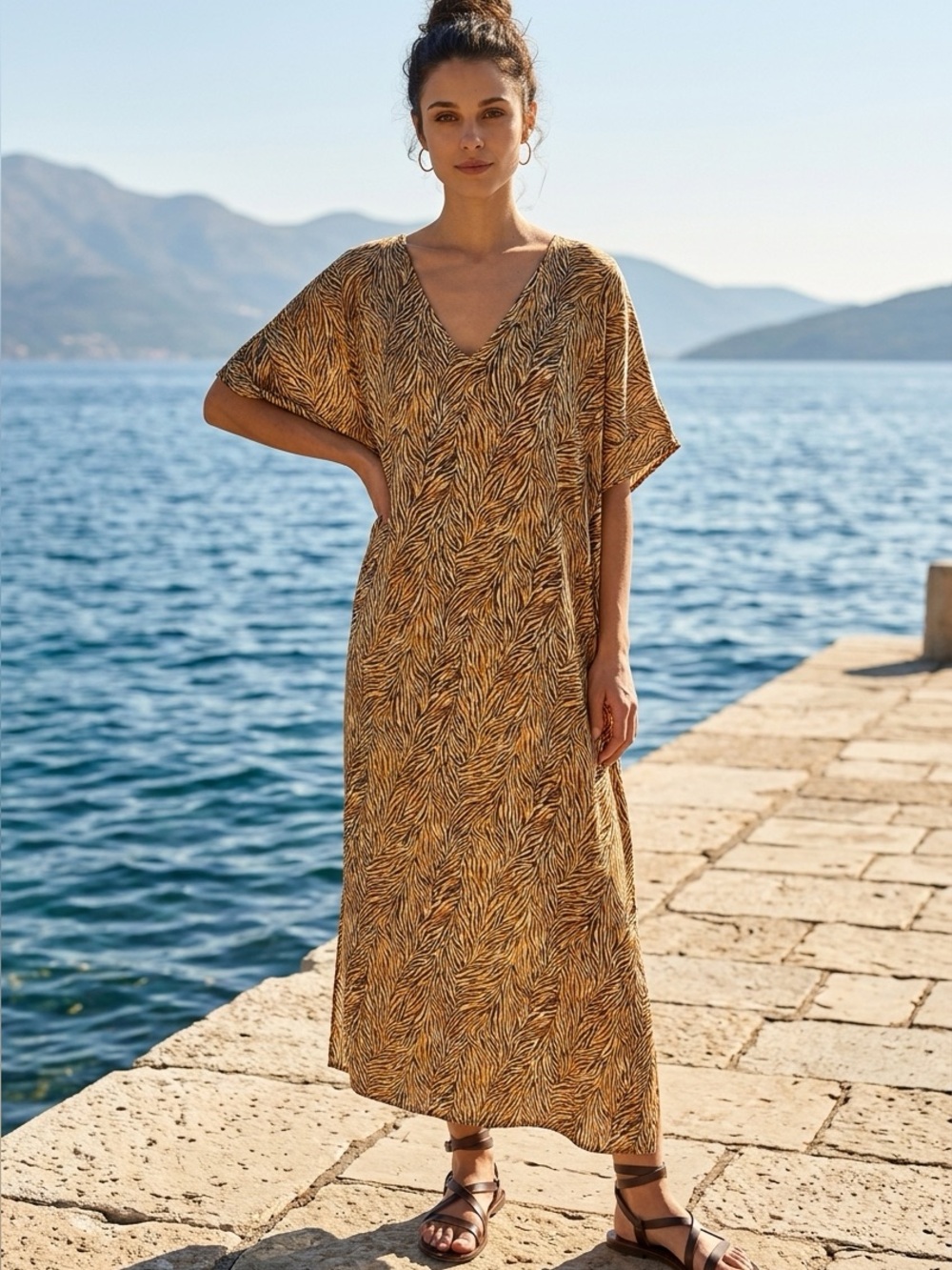 Vintage Winlar Women's Gold Lion Kaftan
